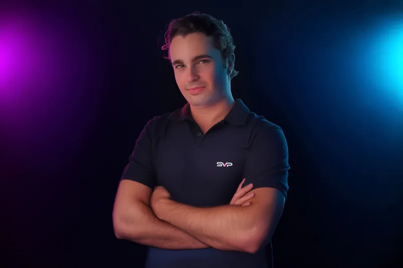 Retrato de Marc, de SVP Formats, adaptado a partir de sus fotografías